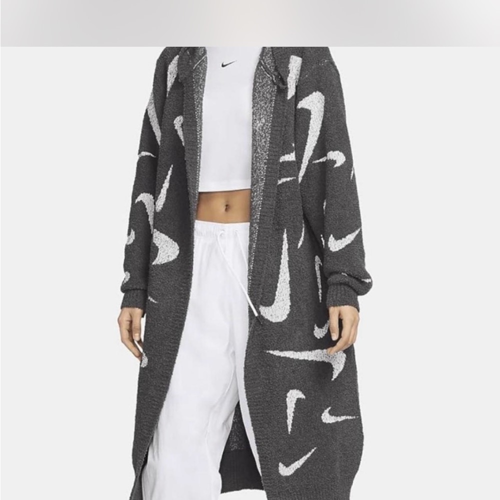 NEW Nike Phoenix Cozy Bouclé
Long Knit Cardigan FD4282 254
Grey and White